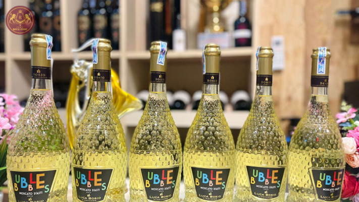 Mua rượu vang Bubbles Moscato D'asti tại Royal Store ngay hôm nay