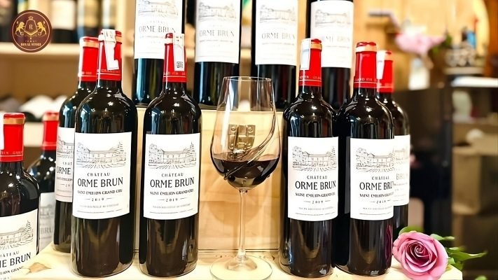 những chai Rượu vang Pháp Chateau Orme Brun Grand Cru tại cửa hàng 