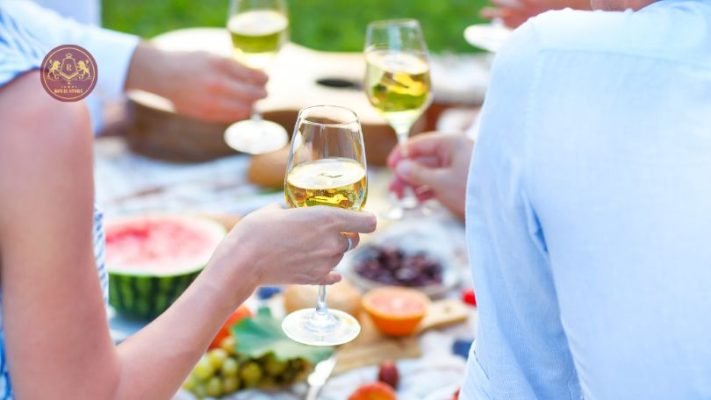 Mua rượu vang Asti tại Royal Store ngay hôm nay