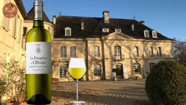 Sở hữu rượu vang Chateau Olivier White tại Royal Store