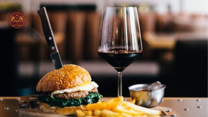 Các món ăn nên thử khi uống rượu vang