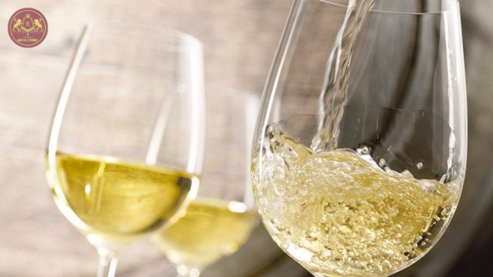 Màu sắc của nắng, hương vị của biển từ ly rượu vang Kia Ora Sauvignon Blanc Marlborough