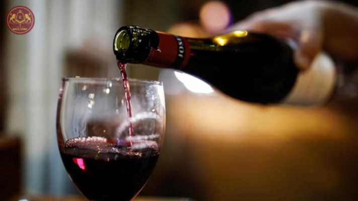 Sắc đỏ đầy quyến rũ của rượu vang Parducci Cabernet Sauvignon